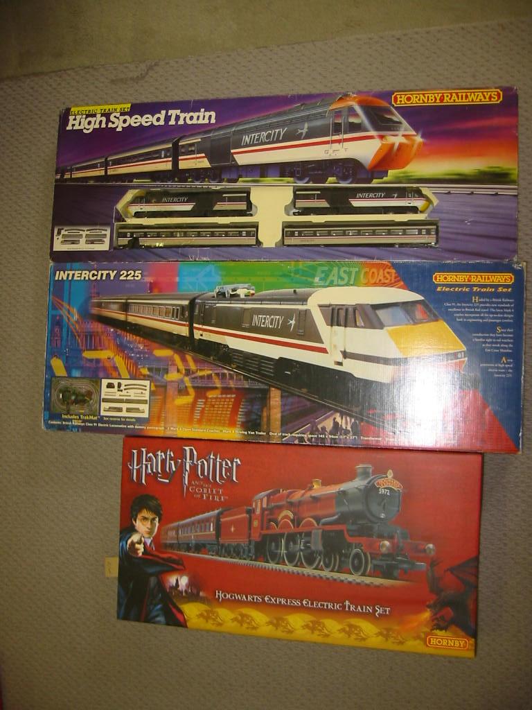 Appraisal: Three Hornby train sets Harry Potter's Hogwarts Express Prisoner of