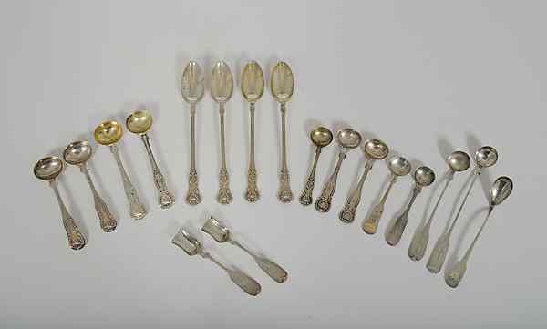 Appraisal: Sterling Sugar Spoons An assembled group of fifteen sterling sugar