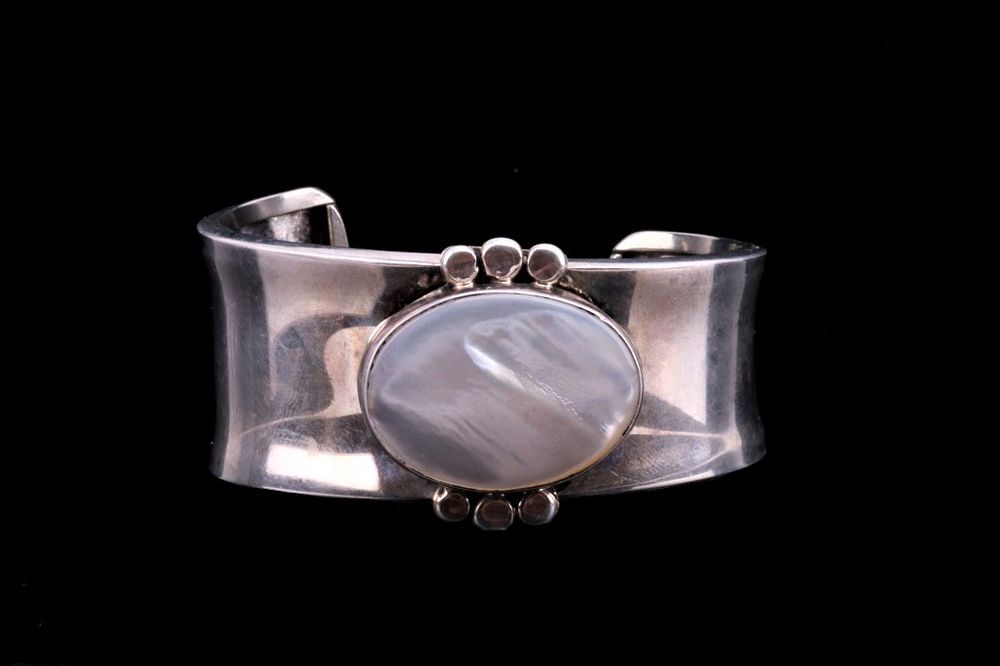 Appraisal: Navajo A Marion Silver Mother of Pearl Bracelet For your