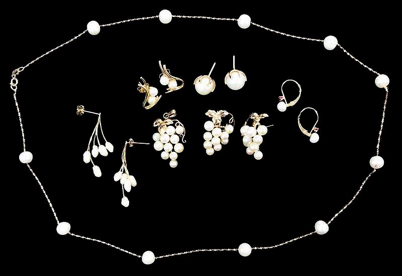 Appraisal: Seven Pieces kt Pearl Jewelry including five pairs earrings one