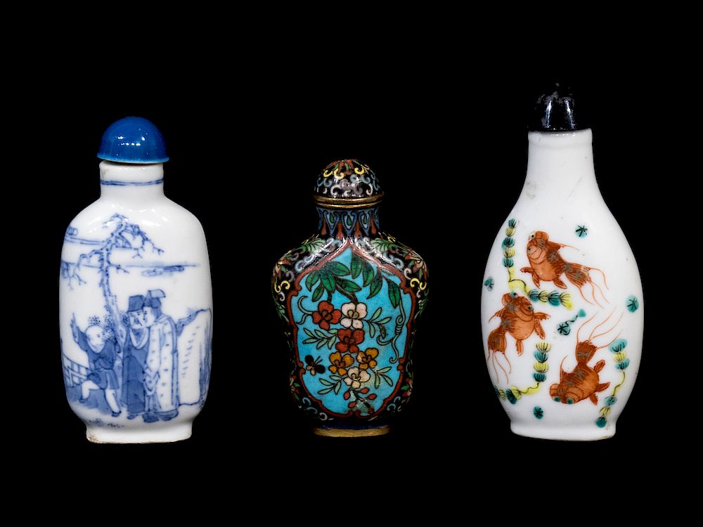 Appraisal: Three Chinese Snuff Bottles Three Chinese Snuff Bottles th th