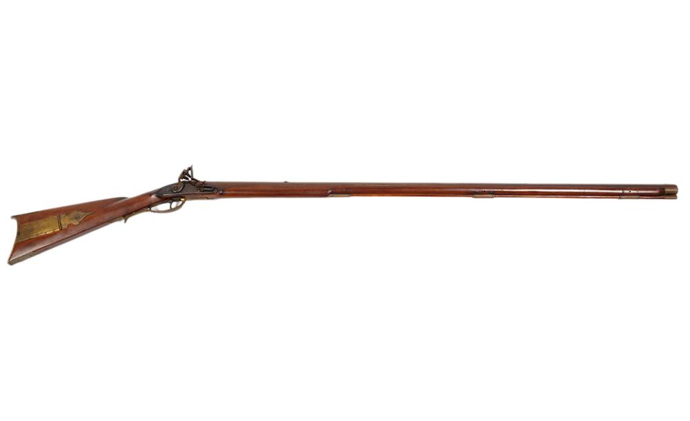 Appraisal: A PRATT NEW ENGLAND FLINTLOCK KENTUCKY RIFLEAlvin Pratt Massachusetts flintlock