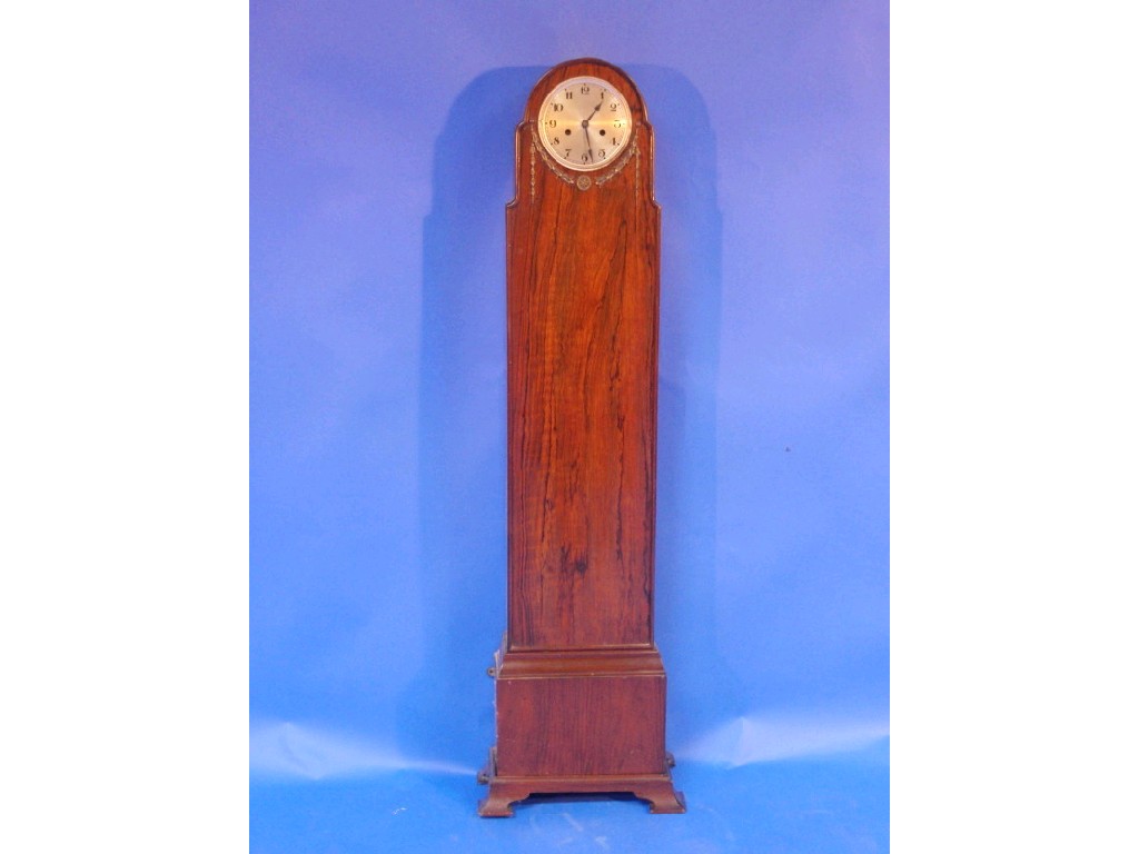 Appraisal: A 's walnut Grandmother clock cm high