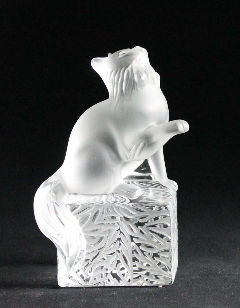 Appraisal: A Lalique clear and frosted glass model of a cat