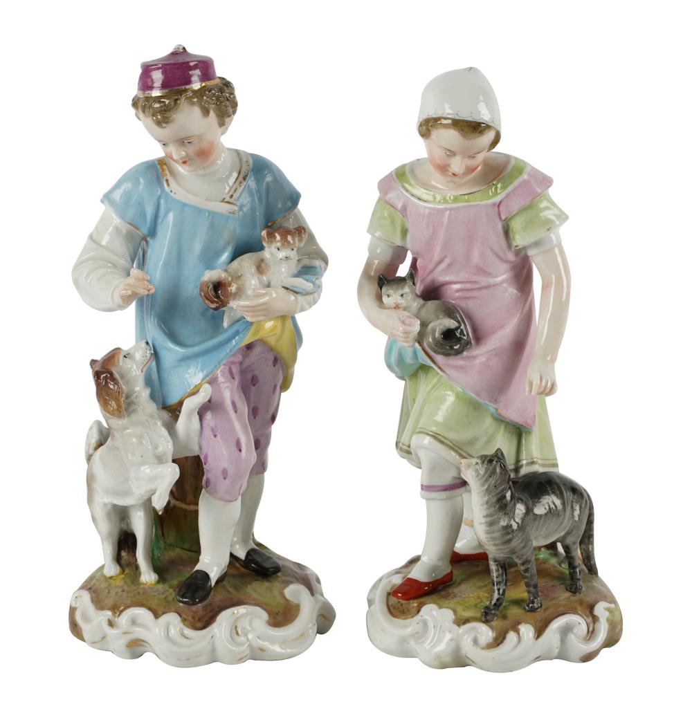 Appraisal: PAIR OF MEISSEN PORCELAIN FIGURESeach with underglaze blue crossed swords