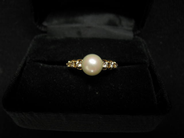 Appraisal: Pearl Diamond Ring mm pearl with diamonds on each side