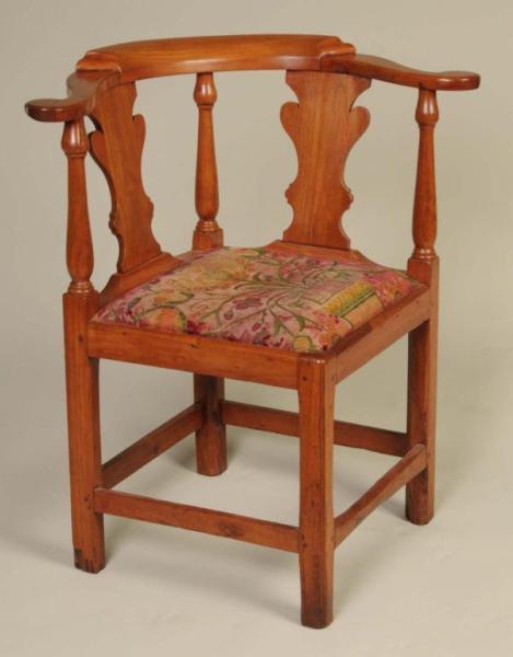 Appraisal: Rare Tidewater Virginia Cherry Roundabout Chair Description Circa Size -