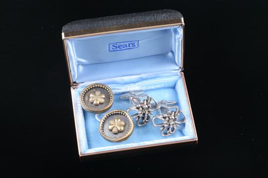 Appraisal: TWO PAIRS CUFFLINKS