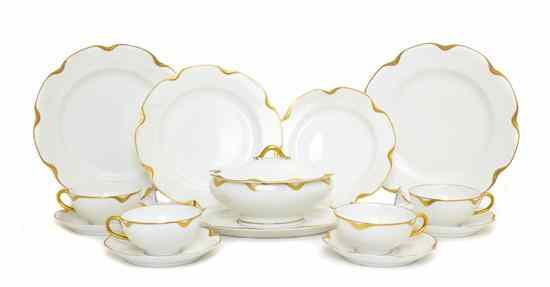 Appraisal: A Set of Limoges Haviland Co Dinnerware comprising dinner plates