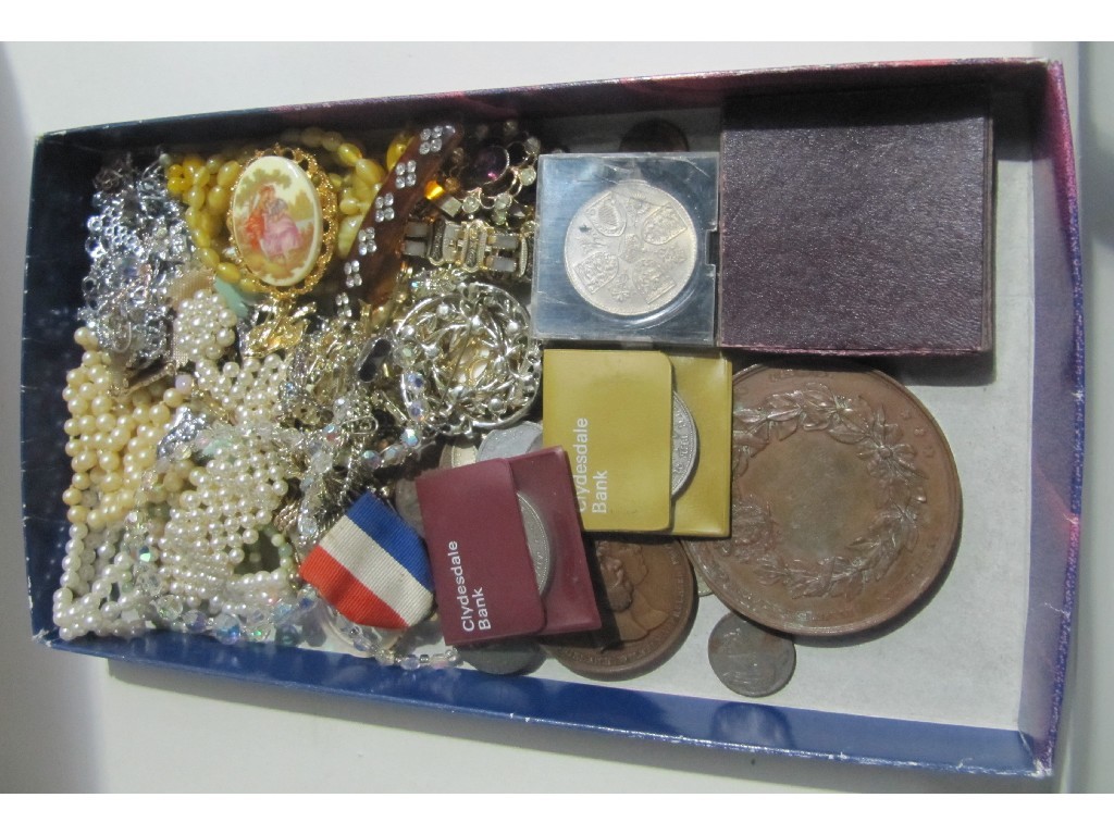 Appraisal: Box of costume jewellery and coins