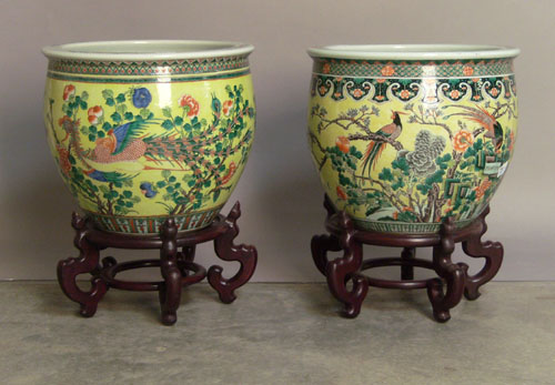 Appraisal: Pair of Chinese export porcelain cache pots on stand h