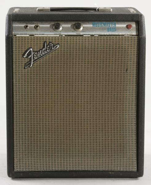 Appraisal: Fender Musicmaster Bass Amplifier serial new output tube power supply