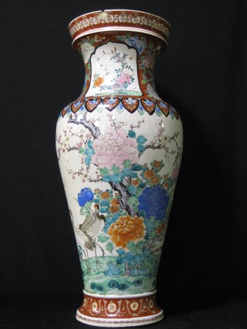 Appraisal: JAPANESE ENAMELED PORCELAIN VASE Late th century painted with crane