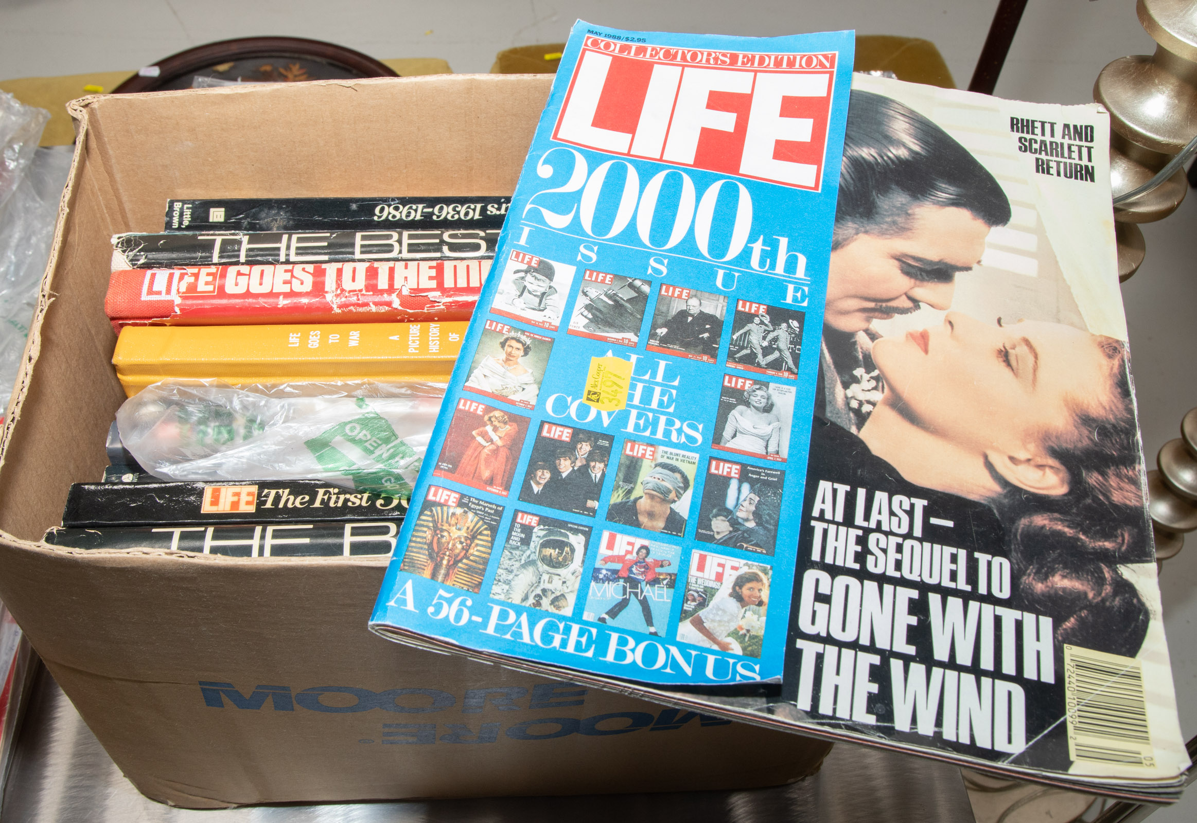 Appraisal: A LARGE SELECTION OF VINTAGE MAGAZINES Including classic Life and