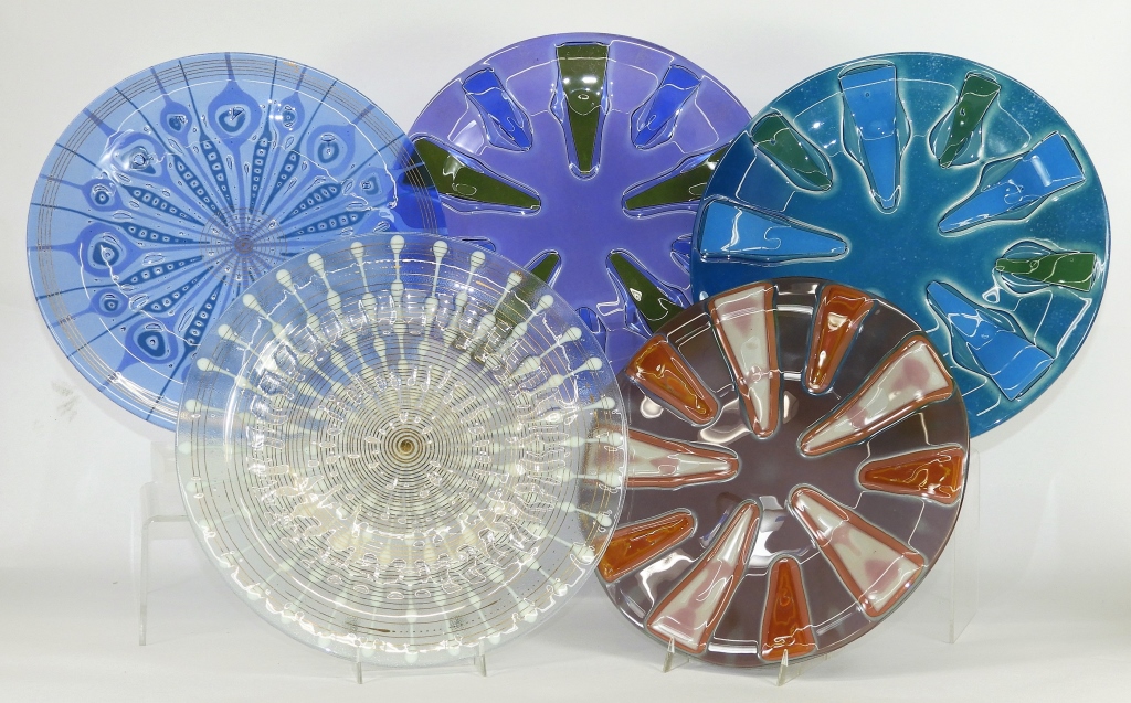 Appraisal: PC HIGGINS MCM MODERN ART GLASS PLATE GROUP United States