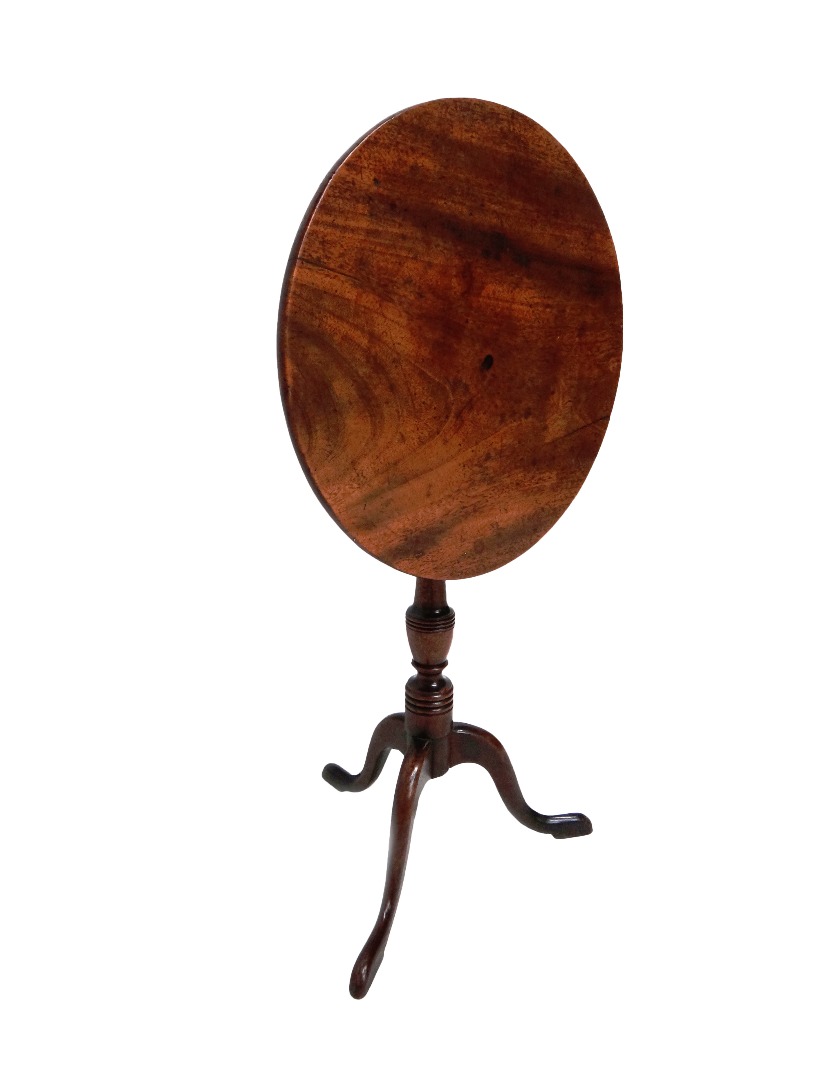 Appraisal: A George III miniature mahogany circular snap top tripod table