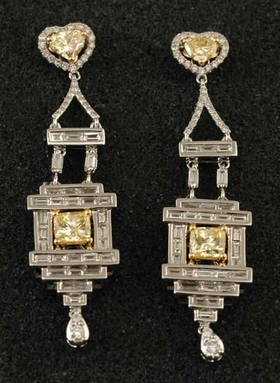 Appraisal: A pair of Art Deco style diamond earrings The pendant