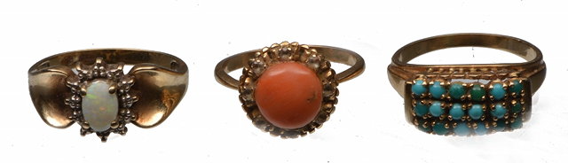 Appraisal: A CORAL AND PASTE SET DRESS RING a turquoise set