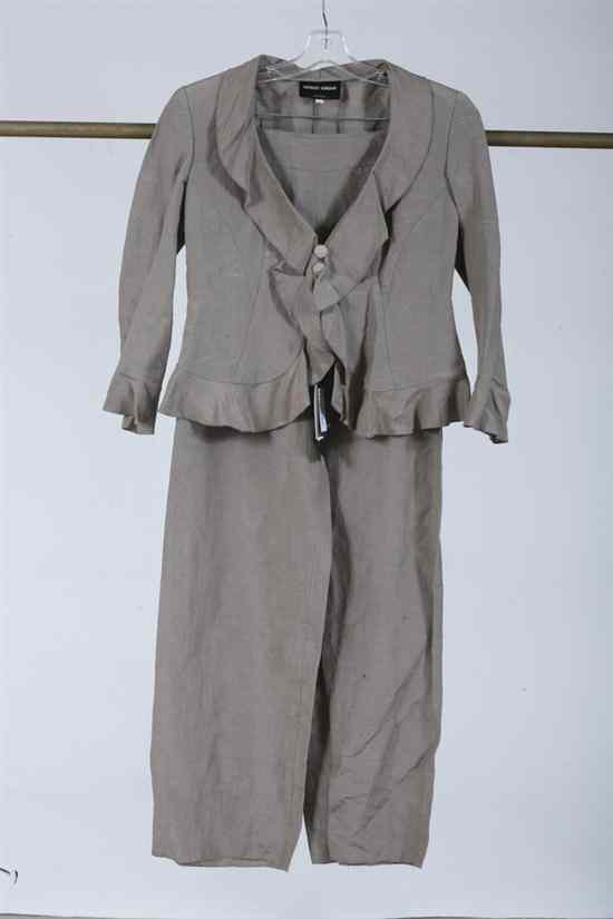 Appraisal: GIORGIO ARMANI OLIVE GREEN LINEN PANT SUIT Size IT US