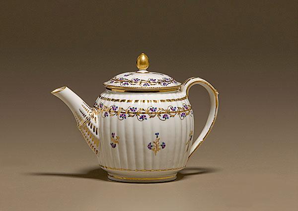 Appraisal: DERBY FLUTED TEA POT WITH GILDING English ca - A