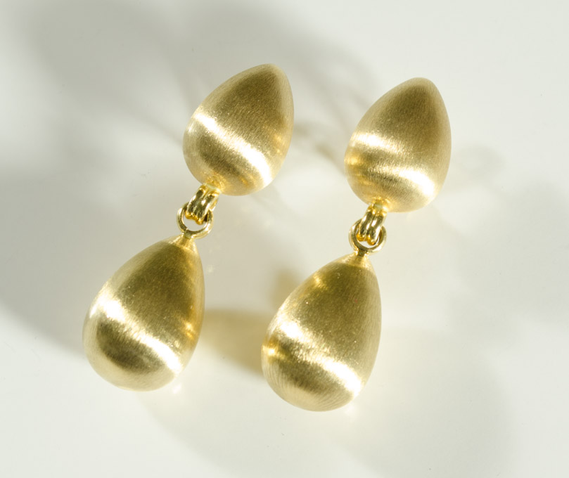 Appraisal: PAIR OF EIGHTEEN KARAT GOLD EARRINGS each yellow gold dangle