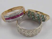 Appraisal: A mixed lot comprising a hallmarked carat gold emerald and