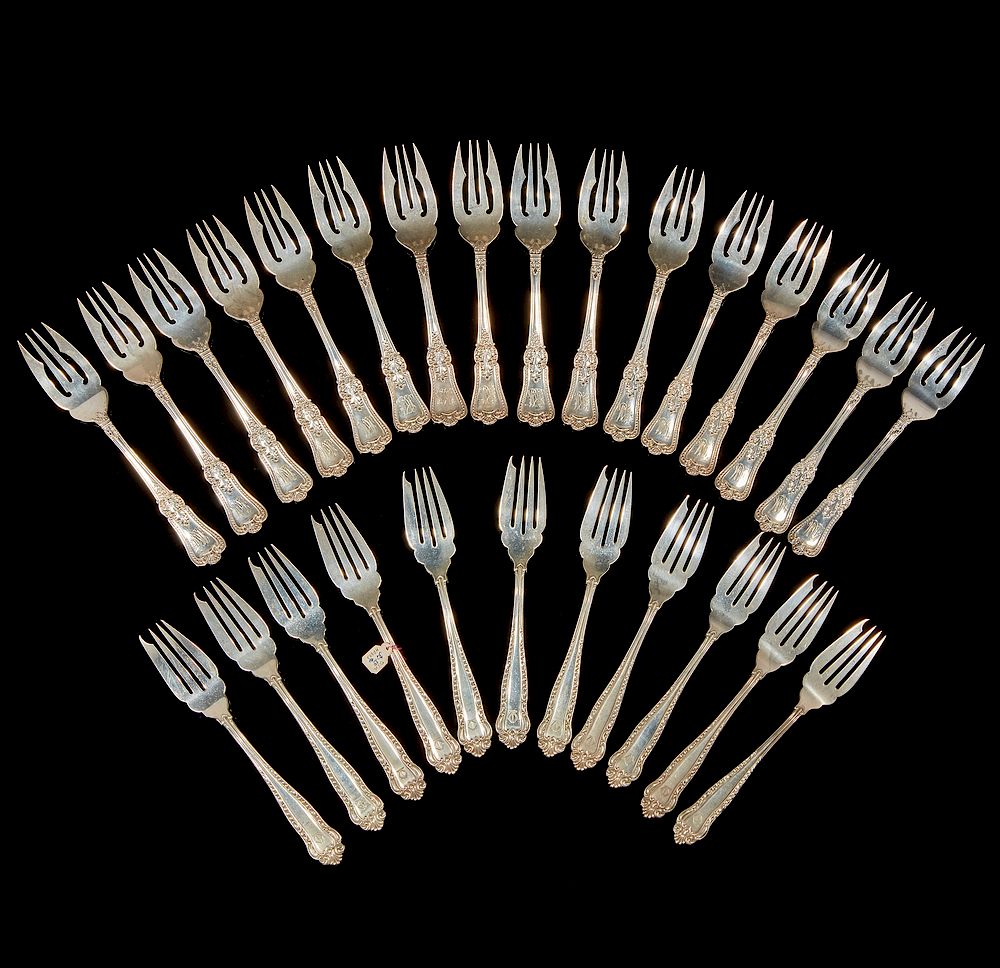 Appraisal: Assorted Sterling Silver Pie Forks Lot of assorted sterling silver