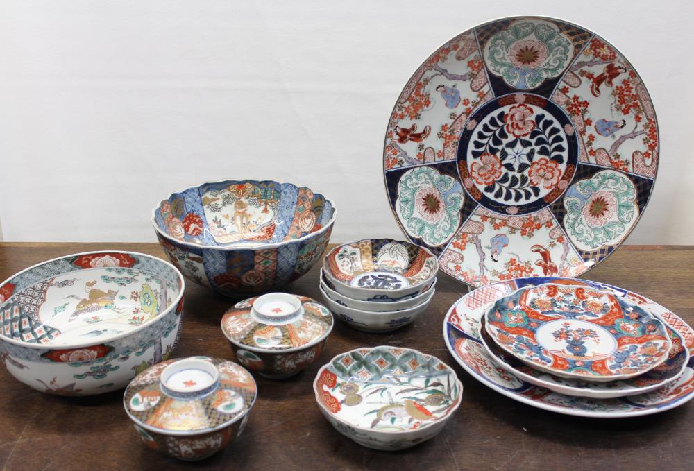 Appraisal: COLLECTION OF JAPANESE IMARI TABLEWARE pieces comprised of plates chargers