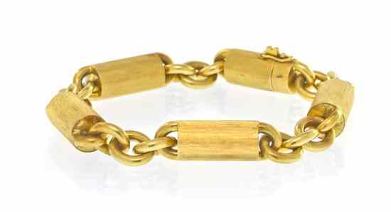 Appraisal: An Karat Yellow Gold Link Bracelet Italian with alternating textured