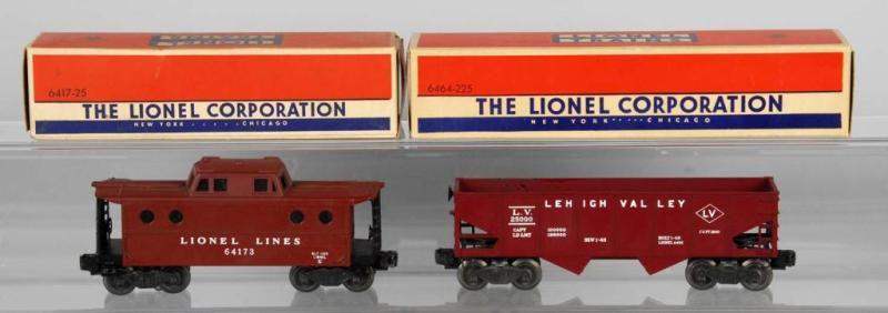 Appraisal: Lot of Lionel Freight Cars Description American Post-war Includes no