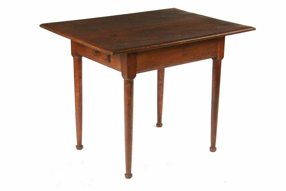 Appraisal: QUEEN ANNE TAVERN TABLE - Period Tavern Table with cherry