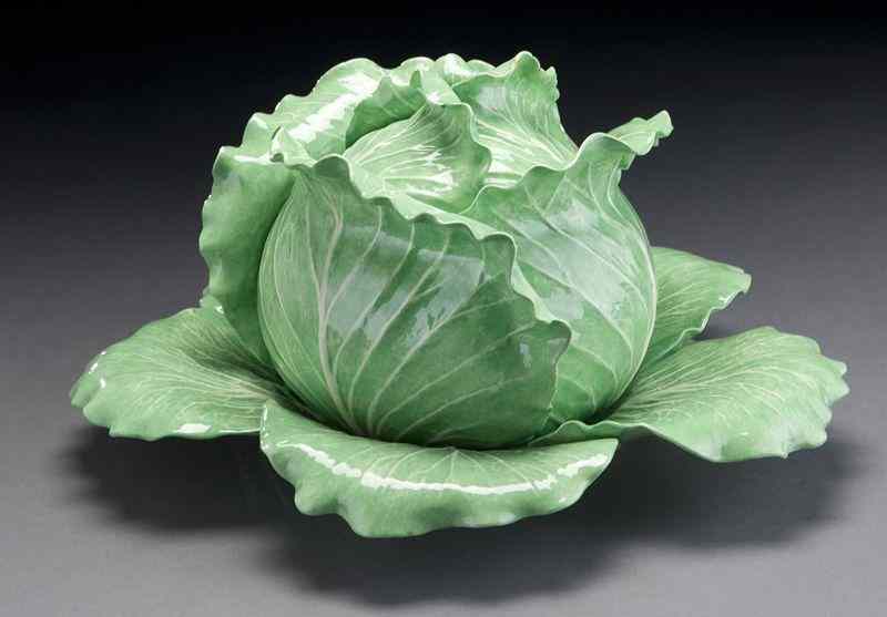 Appraisal: Dodie Thayer ''Lettuce Leaf'' glazed pottery tureen with cover and