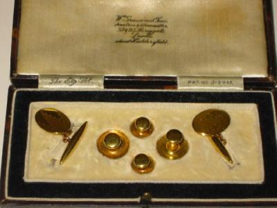 Appraisal: A GENTLEMAN'S CT GOLD DRESS SET comprising four studs and