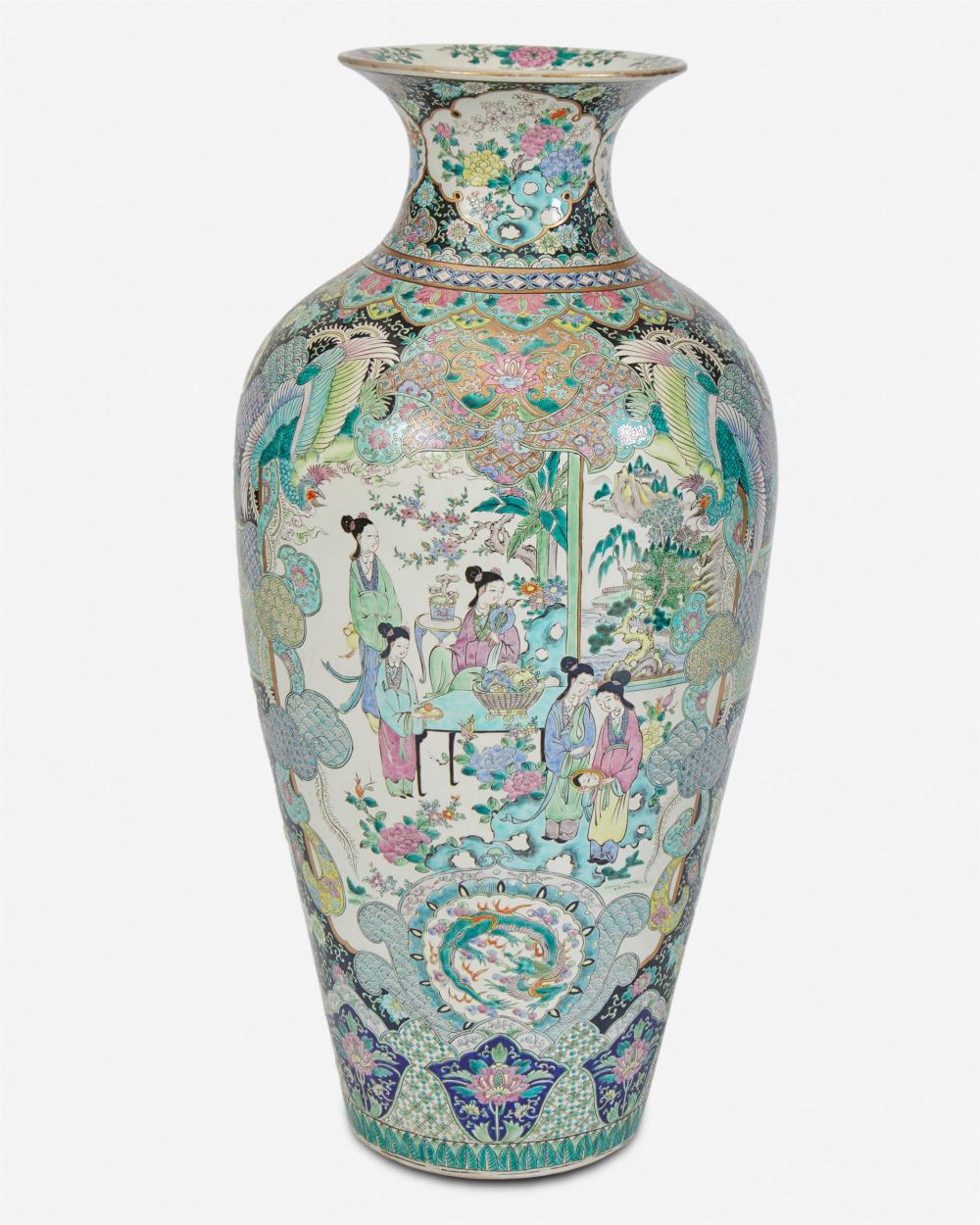 Appraisal: A large Chinese porcelain floor vase Late Qing Period -