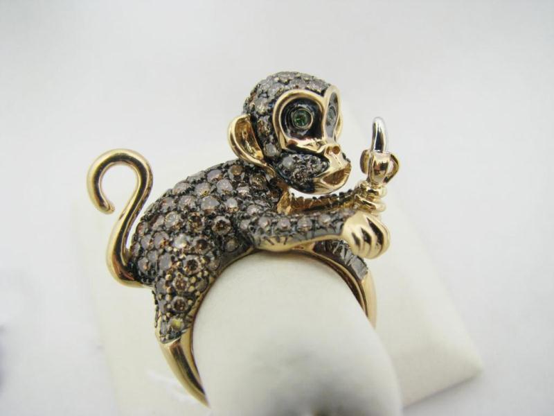 Appraisal: Lady's K Yellow Gold Unusual Monkey eating a banana Motif