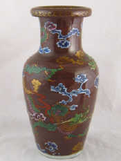 Appraisal: A late th early th c Japanese ceramic vase the