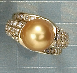 Appraisal: PEARL RING k yellow gold ring set with one deep