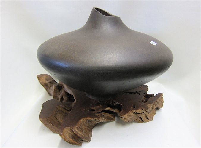 Appraisal: CLAYTON JAMES - WA OR Organic clay vessel A Dated