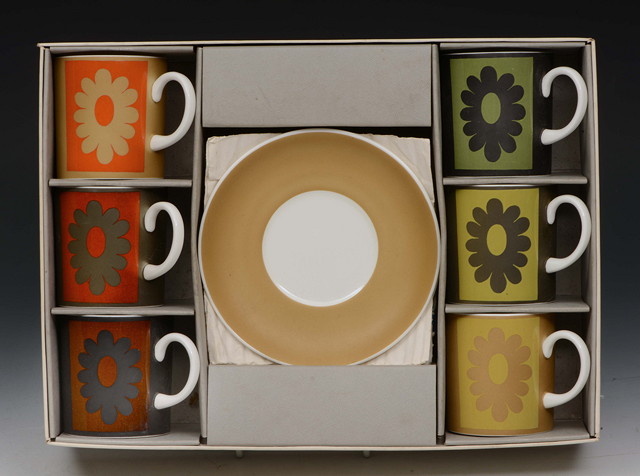 Appraisal: A Wedgwood and Susie Cooper design 'Carnaby Daisy' coffee set