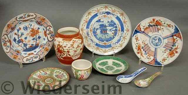 Appraisal: Nine pieces of Chinese and Japanese porcelain tableware th c