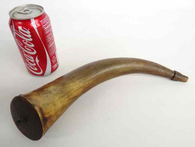 Appraisal: th c powder horn with orig wooden stopper '' Length