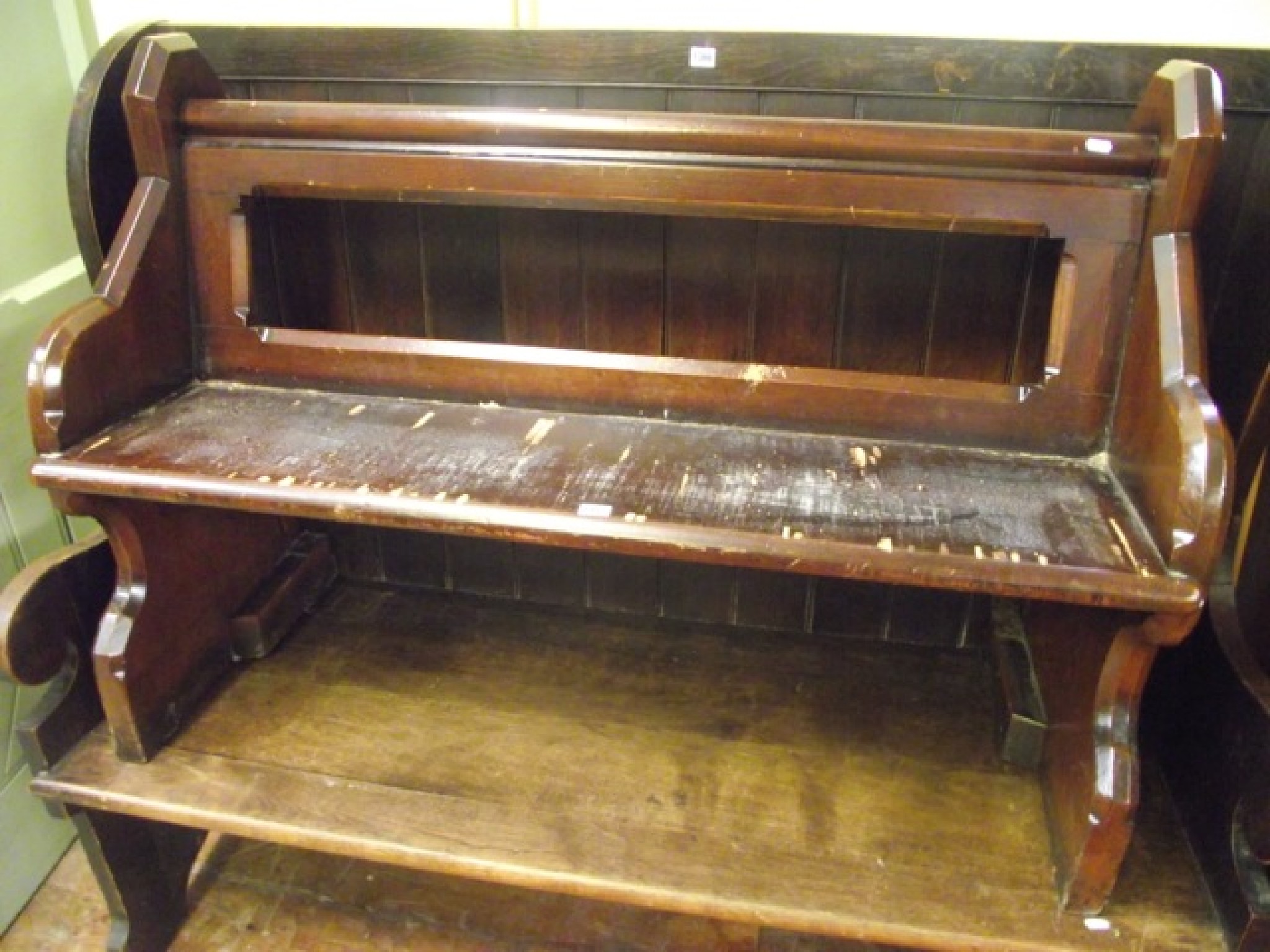 Appraisal: A small Victorian pitch pine pew in the gothic manner