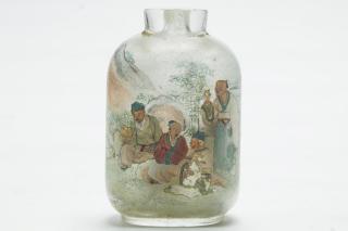 Appraisal: Chinese Snuff Bottle Reverse Chinese reverse-painted glass snuff bottle depicting