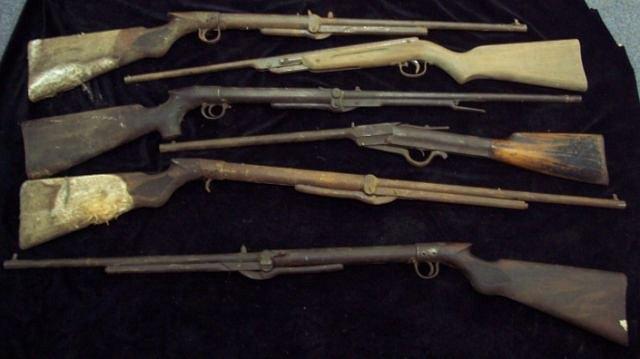 Appraisal: Five dilapidated air rifles