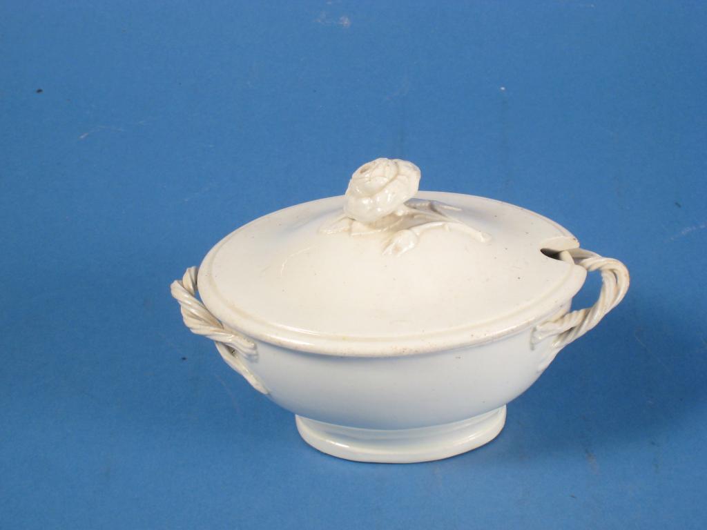 Appraisal: A th Century Wedgwood oval creamware Sauce Tureen and Cover