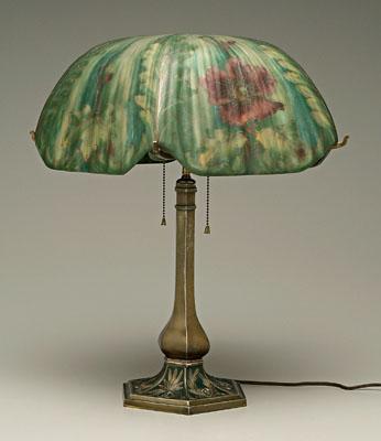 Appraisal: Pairpoint lamp paneled urn above leaf designs patinated bronze base