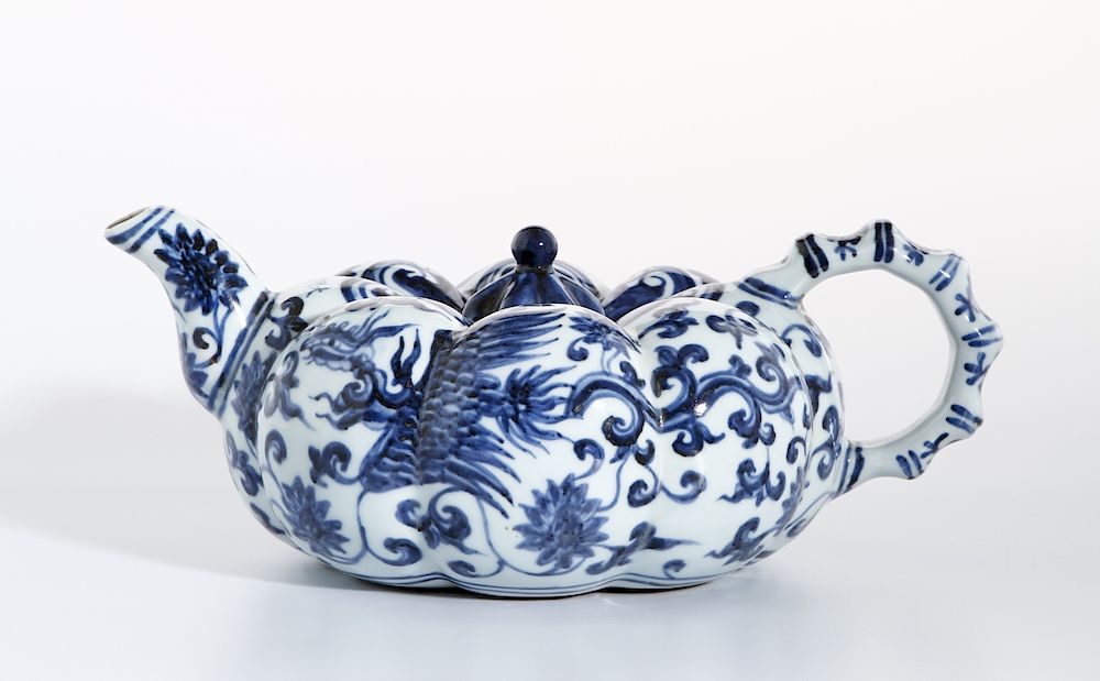 Appraisal: Chinese Blue and White 'Pumpkin' Teapot and Cover Of shape