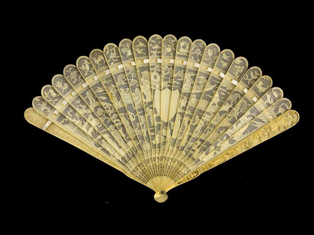 Appraisal: A CANTON IVORY BRIS FAN the sticks intricately carved with