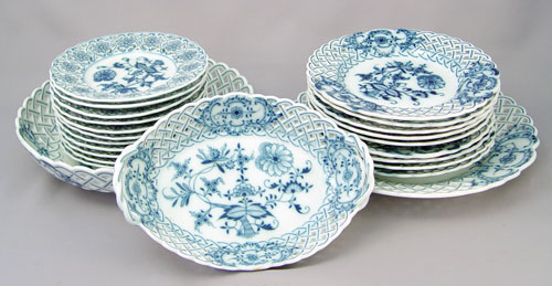 Appraisal: RETICULATED MEISSEN BLUE ONION CHINA pieces to include '' dia