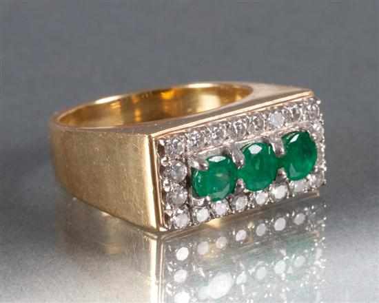 Appraisal: Diamond and emerald ring mounted in K yellow gold diamonds